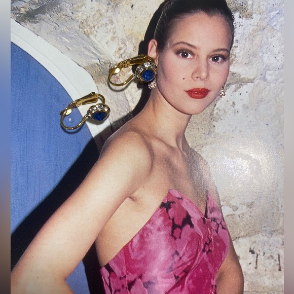 Vintage Blue and Gold Earrings - Picture 3 of 7